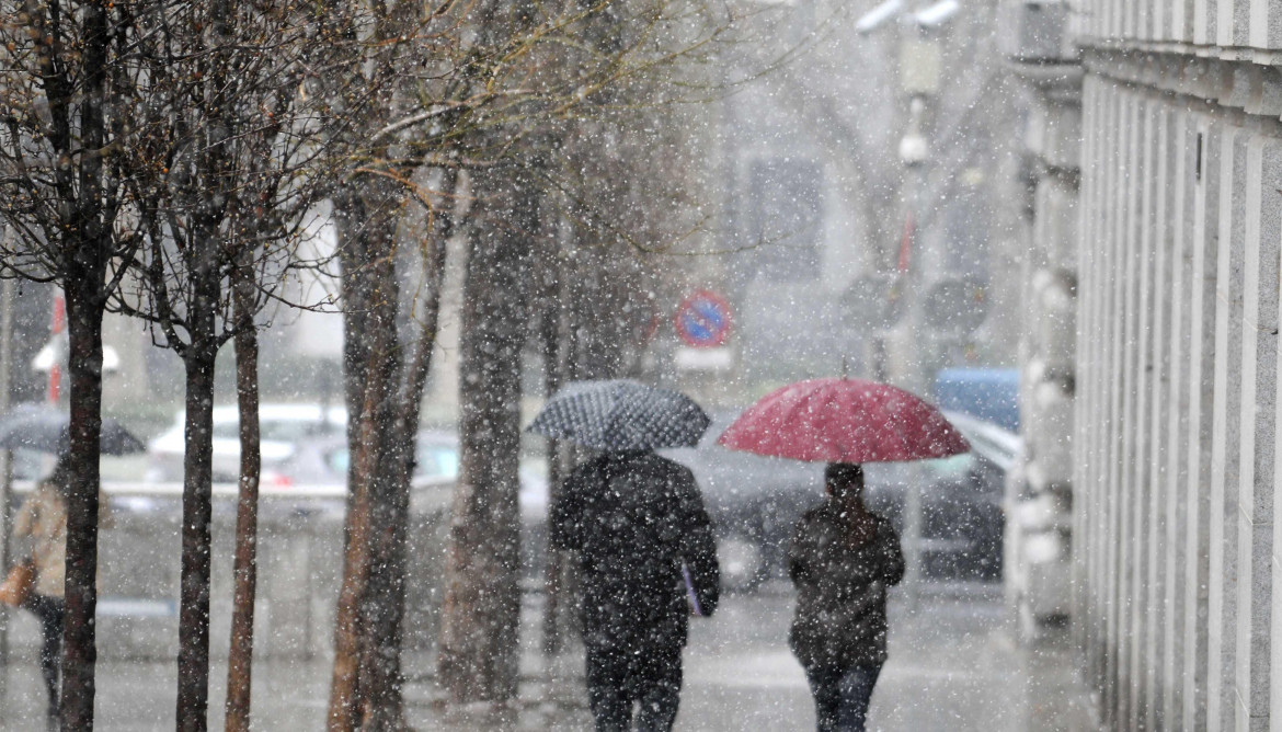 El Ayuntamiento reforzará mañana sus medidas de gestión del tráfico por previsión de lluvia o nieve 01