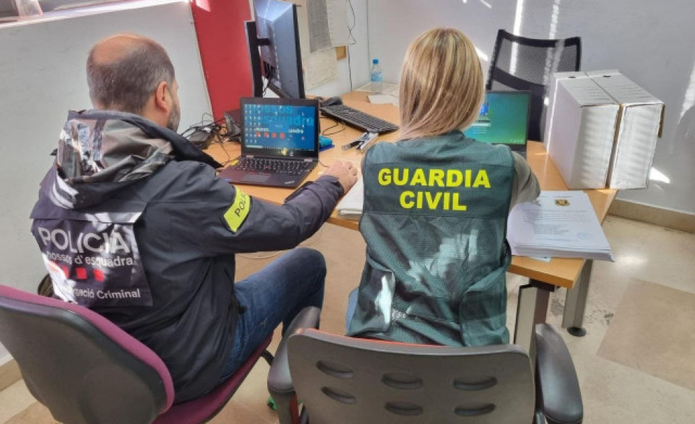 EuropaPress 6388008 agente mossos desquadra agente guardia civil detencion presuntos autores 28 1