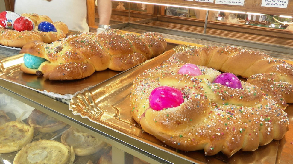 Optimismo y creatividad en las pastelerías del Baix por la Pascua 2025