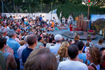 Viladecans teatre carrer espectacle public