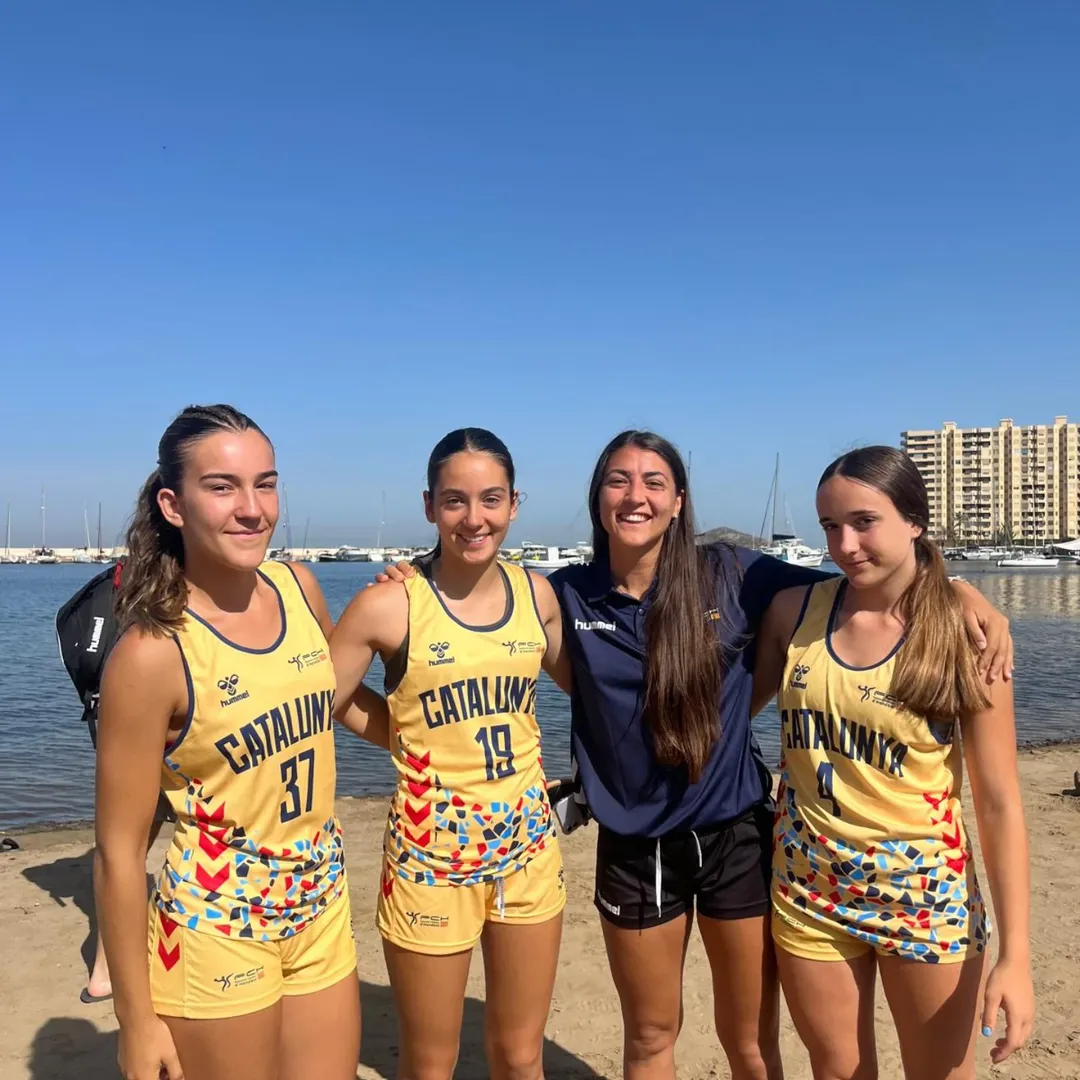 u26f1ufe0fud83eudd3eud83cudffc u2642ufe0f El CESA platja 2025 disputat aquests dies a Mu00farcia ha comptat amb la participaciu00f3 de 3 jugadores i una entrenadora del Club.ud83dudfe0 Infantil femenu00ed ha quedat en 3a posiciu00f3. Moltes felicitats a la Nu00faria, la