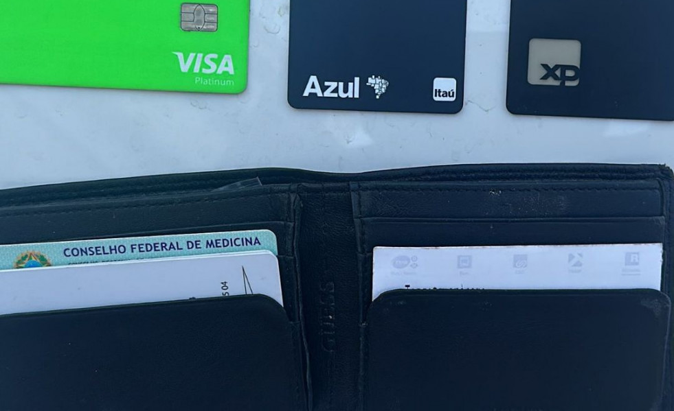 🔒 Caçat in fraganti! Detingut per estafa després de robar una cartera a un turista 🎒📍 ⏰ Zona