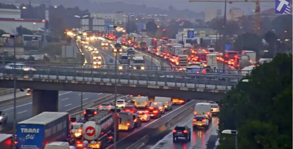 Abrera instalará pantallas acústicas para reducir el ruido de la A-2