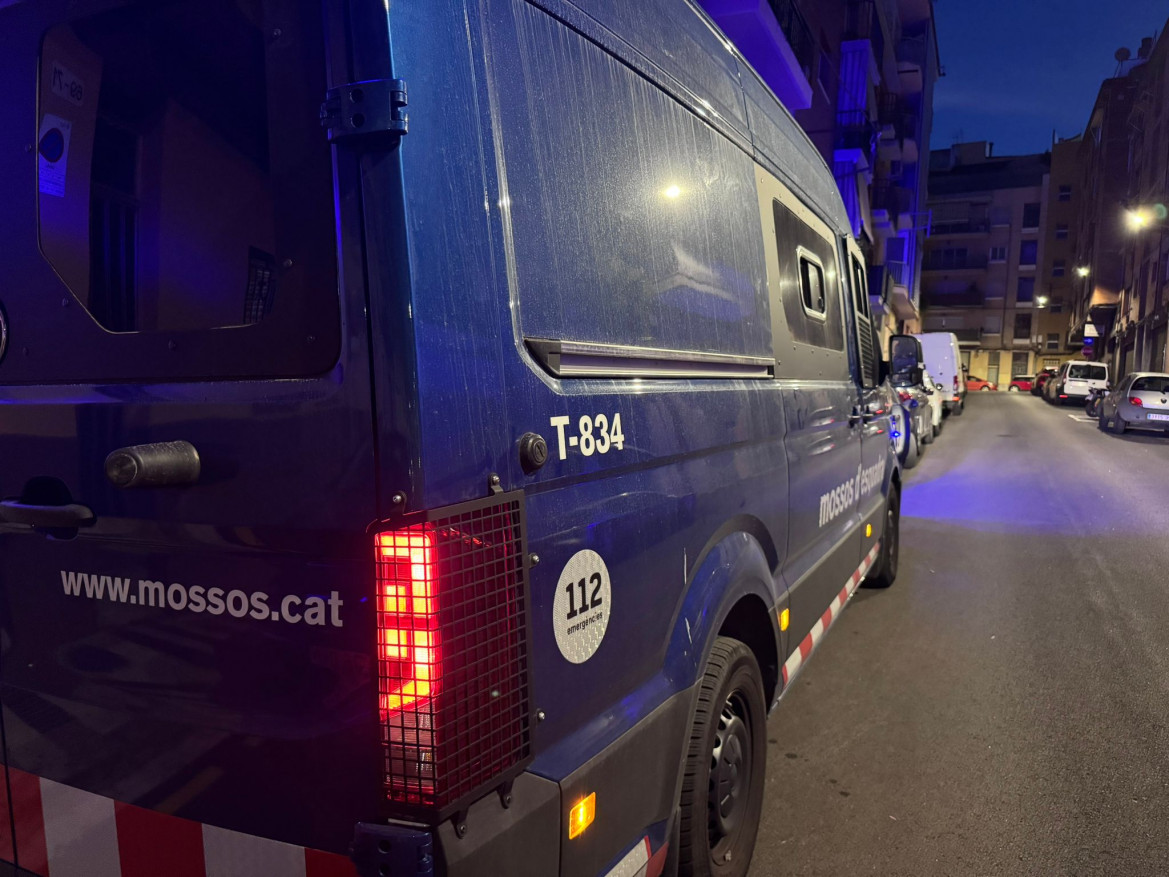 Detenido en Castelldefels el agresor sexual que se disfrazaba para asaltar a sus víctimas en Gavà