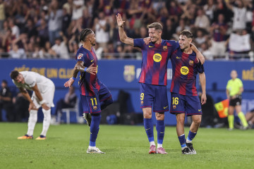 EuropaPress 6954750 robert lewandowski of fc barcelona celebrates goal during the spanish
