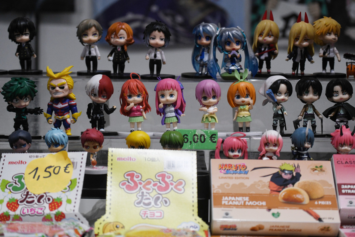 EuropaPress 5263262 munecos expuestos estand vii edicion madrid otaku pabellon cristal casa
