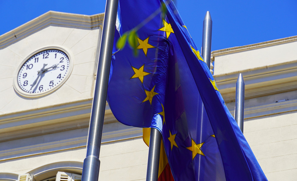 Façana Ajuntament Bandera Europa