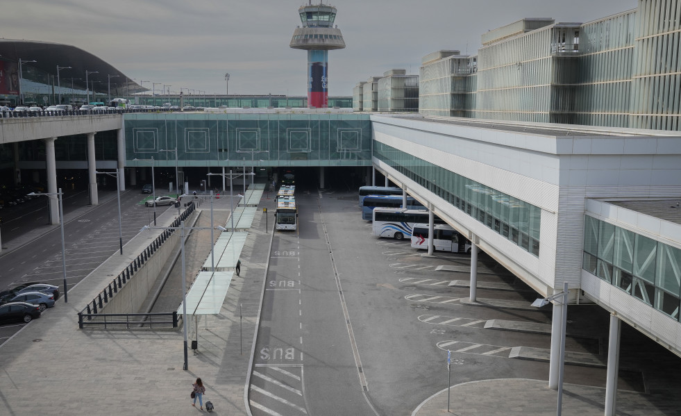 Espacio en el que se ubicarán los viales tras las obras para avanzar la fachada de la T1 del aeropuerto de Barcelona-El Prat.