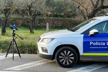 Foto radar amb cotxe (1)