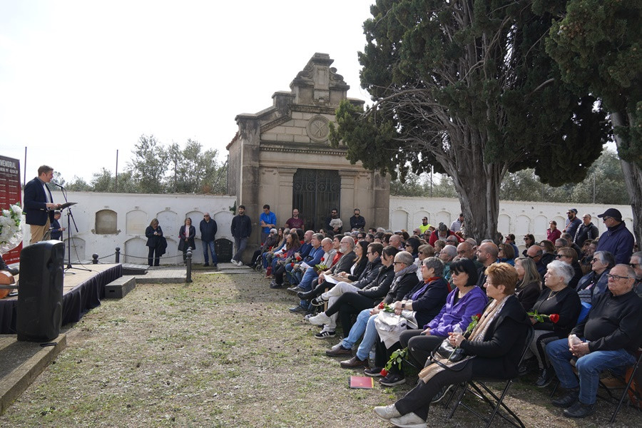 Abrera y Olesa de Montserrat homenajean a las personas fusiladas en 1939