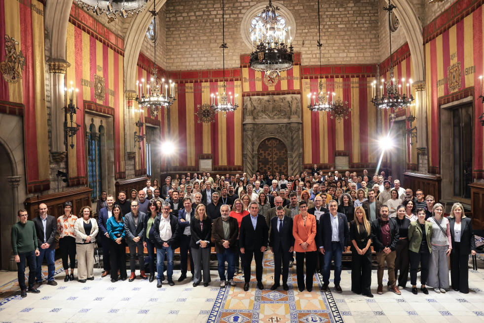 Sant Feliu une esfuerzos junto a cuatro administraciones para impulsar la construcción inteligente