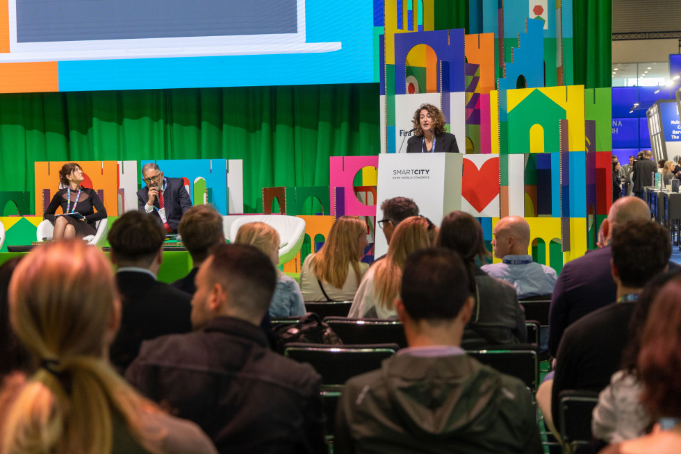 La alcaldesa de Viladecans presenta el proyecto Viu Verd en la Smart City Expo World Congress