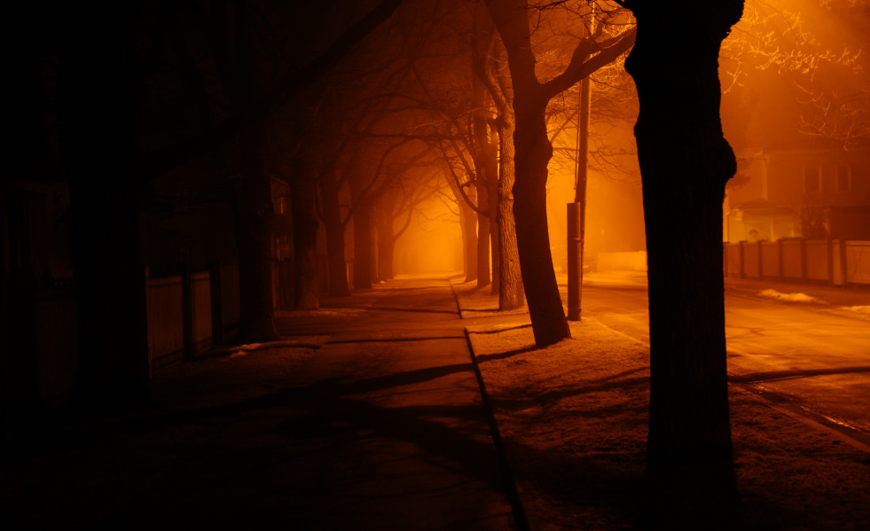 Noche brumosa de otono