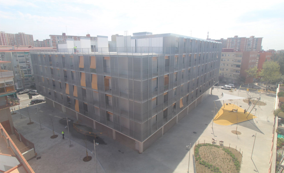 5f566455 460e 463d bc28 947692f0bb17