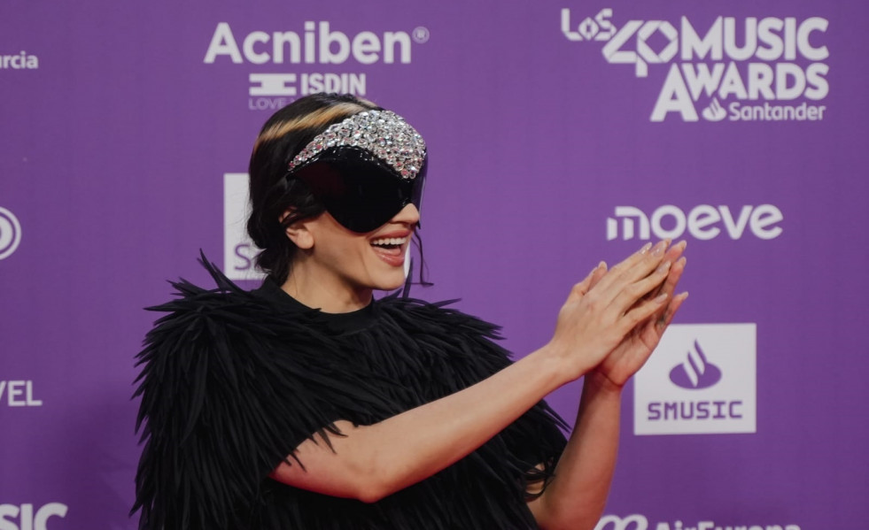 EuropaPress 7084128 rosalia posa alfombra roja los40 music awards santander 2025 roig arena