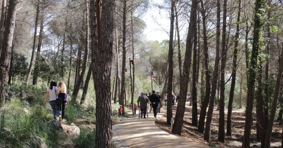 Begues y la AMB proyectan la ampliación del parque de la Costeta