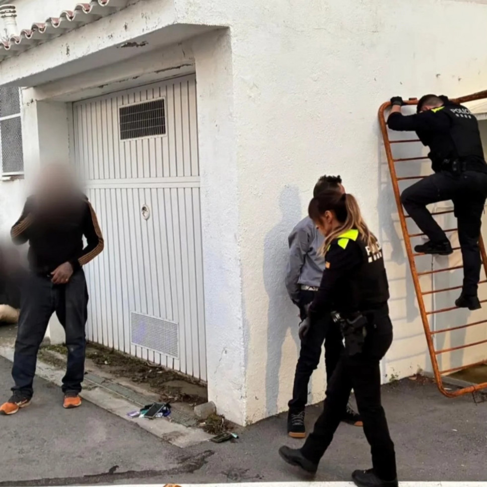 Un policía fuera de servicio evita un robo en Martorell que acaba con tres detenidos