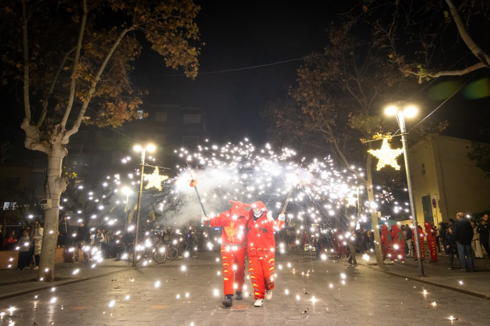 Castelldefels enciende su Festa Major d’Hivern con música, fuego y cultura popular