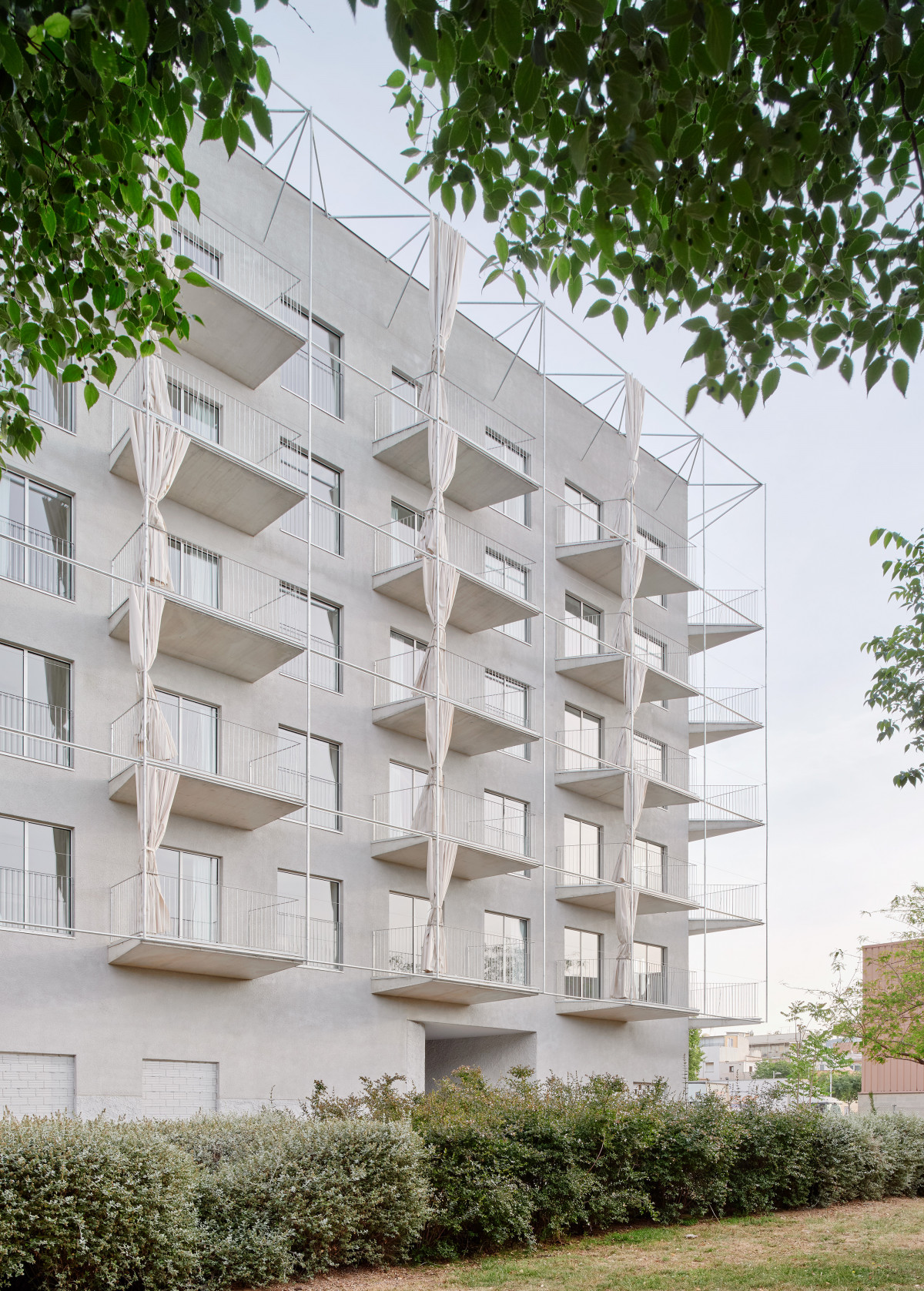 40 habitatges a Sant Feliu de Llobregat. Autoria MAIO. Foto José Hevia