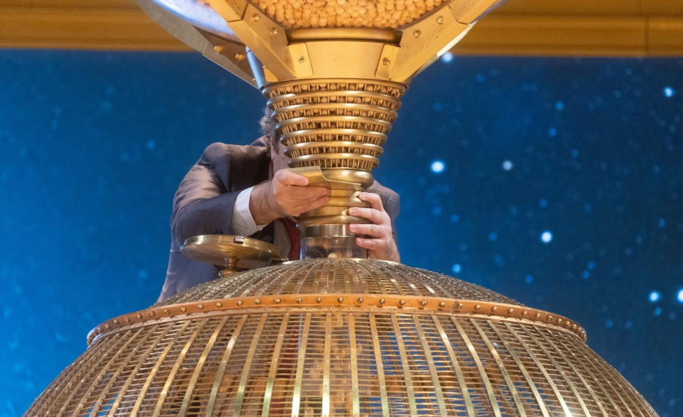 Europapress 6420414 preparacion bombo antes celebracion sorteo extraordinario loteria navidad