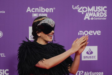 Archivo - La cantante Rosalía durante el photocall previo a la entrega de Los40 Music Awards Santander 2025, en el Roig Arena, a 7 de noviembre de 2025, en Valencia