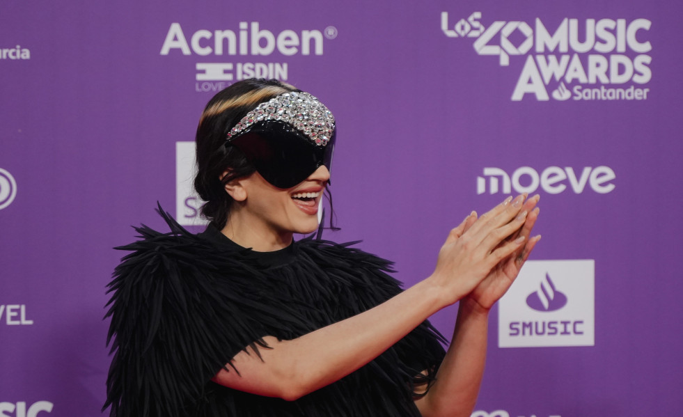 Archivo - La cantante Rosalía durante el photocall previo a la entrega de Los40 Music Awards Santander 2025, en el Roig Arena, a 7 de noviembre de 2025, en Valencia