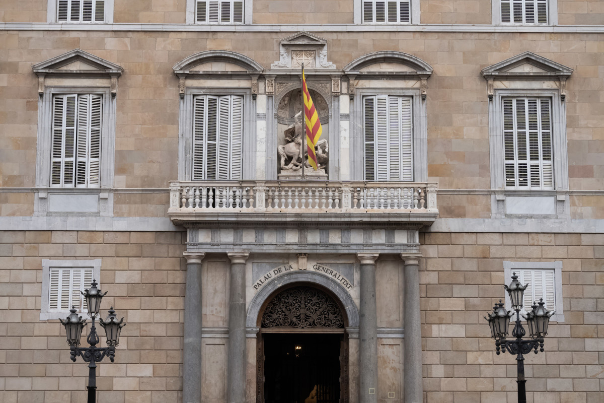 Archivo - Fachada del Palau de la Generalitat, a 22 de febrero de 2024, en Barcelona, Catalunya (España). El Palau de la Generalitat es la sede de la Presidencia y del Gobierno de Cataluña. Se trata de uno de los pocos edificios de origen medieval en Euro