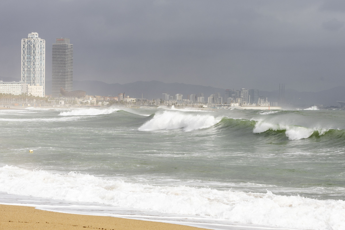 Platja Sant Sebastiau0300 Borrasca Harry 21 01 26 15