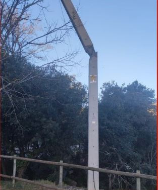 Torelles de Llobregat ante el viento: sin luz en varias zonas y el autobús L71 no circula