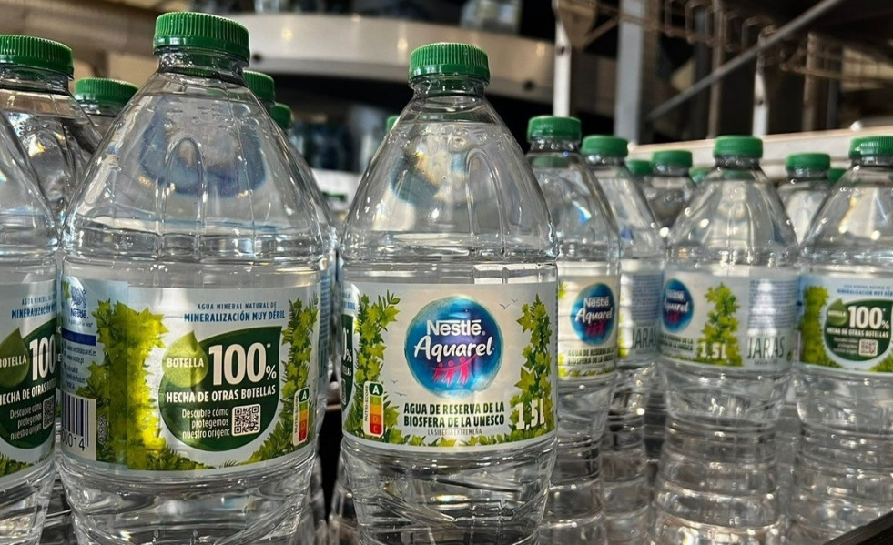 EuropaPress 5943301 botellas nestle aquarel fabricadas plastico reciclado