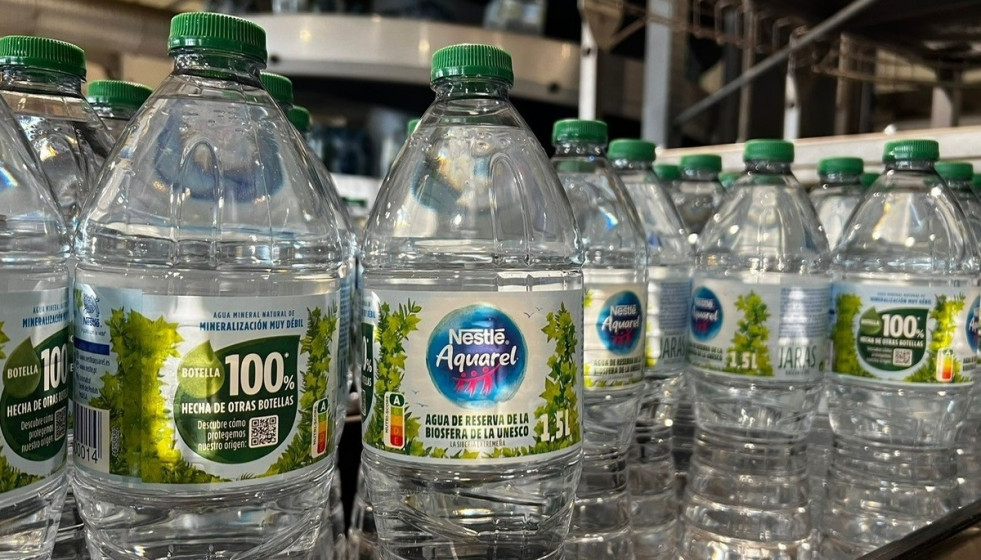 EuropaPress 5943301 botellas nestle aquarel fabricadas plastico reciclado