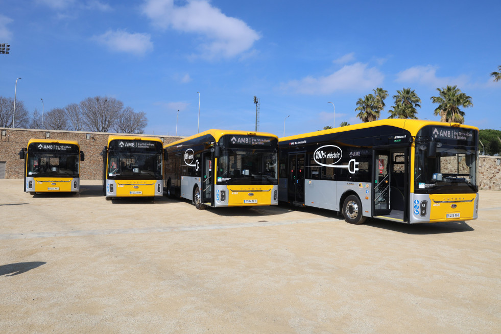 El Bus Metropolitano estrena 14 nuevos autobuses eléctricos en el Baix Llobregat