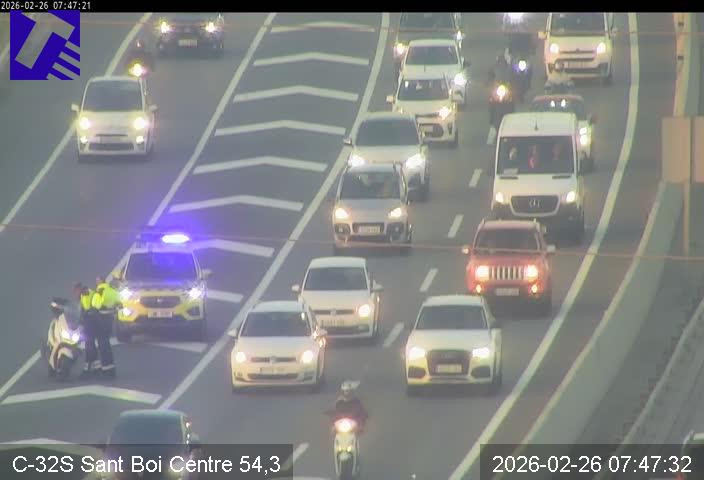 Importantes retenciones y un accidente complican la circulación en el Baix Llobregat