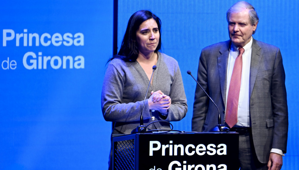 01  DSC5048 2048x1365