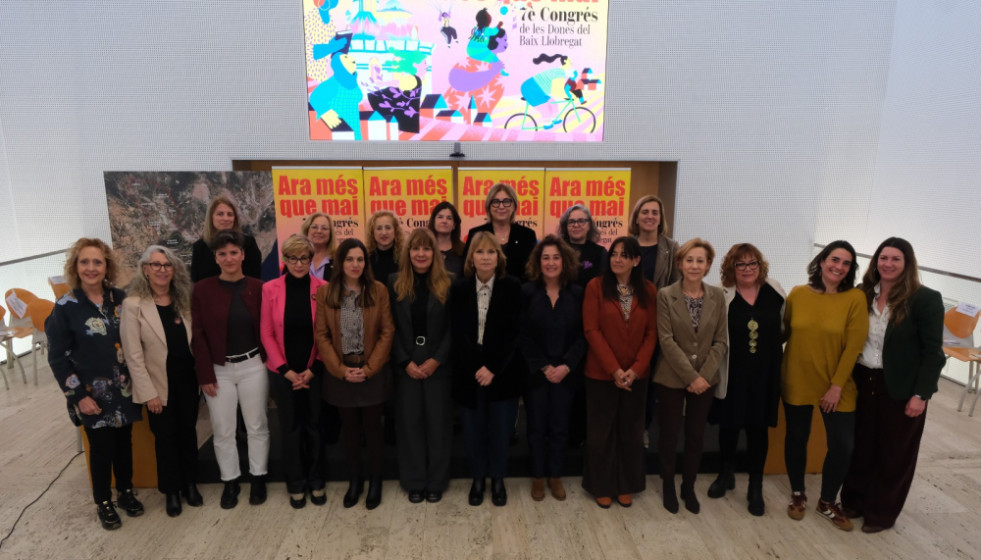 Foto alcaldessesambgeneidiba actepresentacio7congres