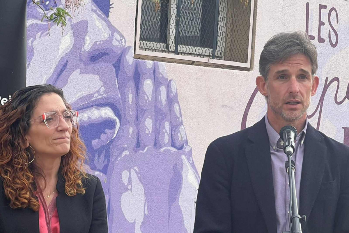 El alcalde de Molins, Xavi Paz, y la concejala Jessica Revestido