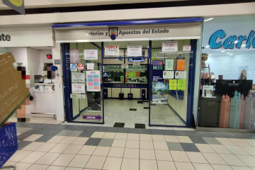 Archivo - Imagen de archivo de una administración de Loterías