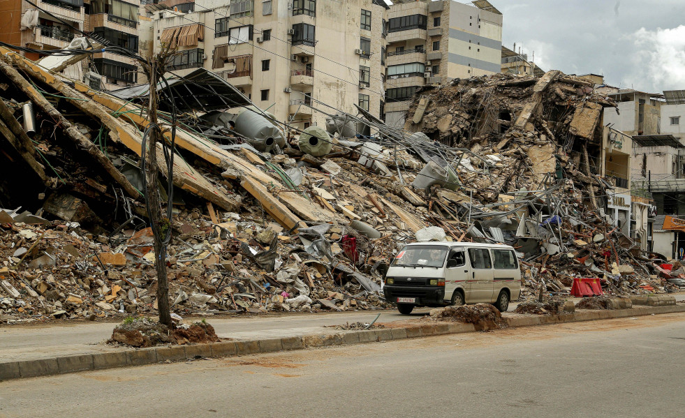 EuropaPress 7394162 march 25 2026 beirut beirut lebanon public transportation van carrying