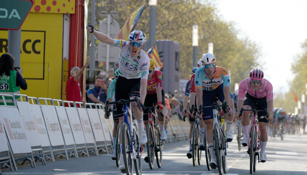 EuropaPress 7395055 ciclista dorian godon ineos grenadiers ganado miercoles tercera etapa volta