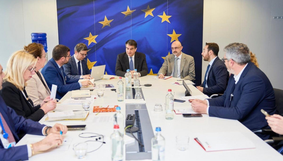 P 069419 00 01 02 HIGH 531016