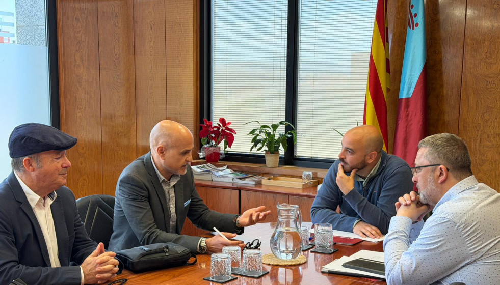 Foto reunio amb Ajuntament Sant Andreu