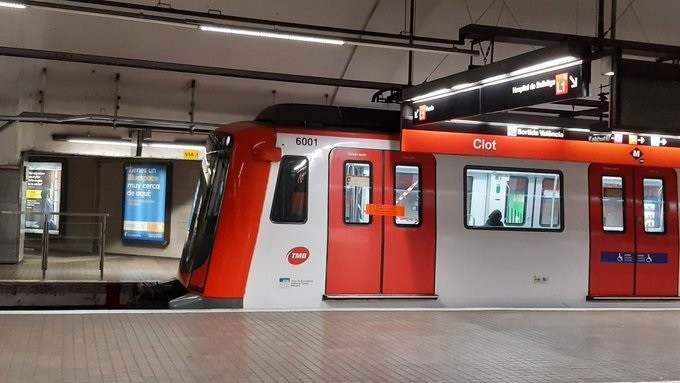 Archivo - La estación de Clot de la L1 del Metro de Barcelona