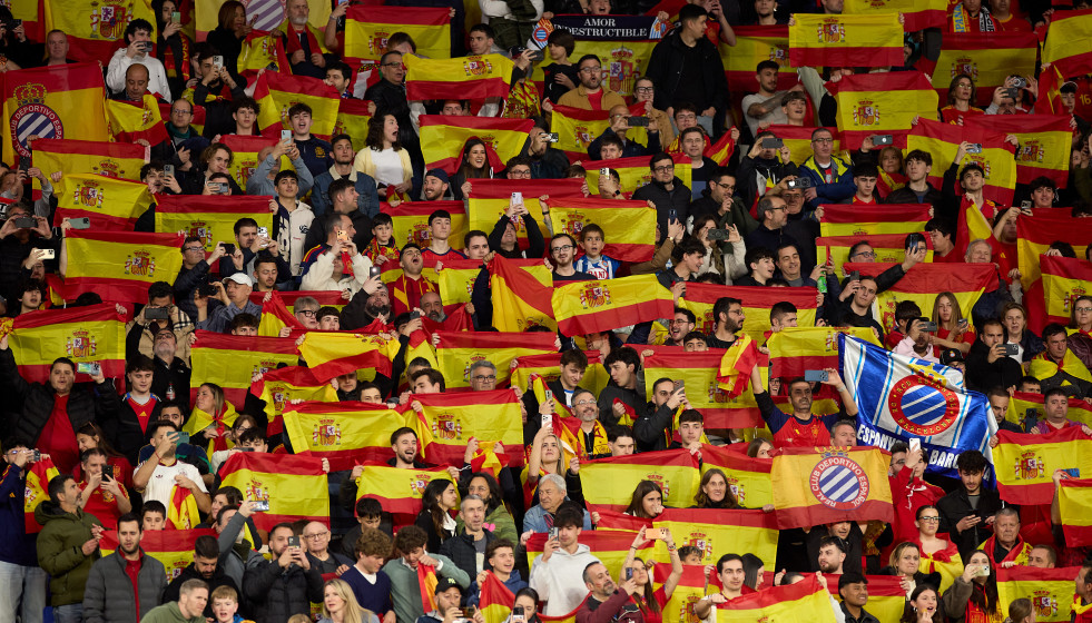 EuropaPress 7421112 march 31 2026 barcelona barcelona spain supporters of spain during an