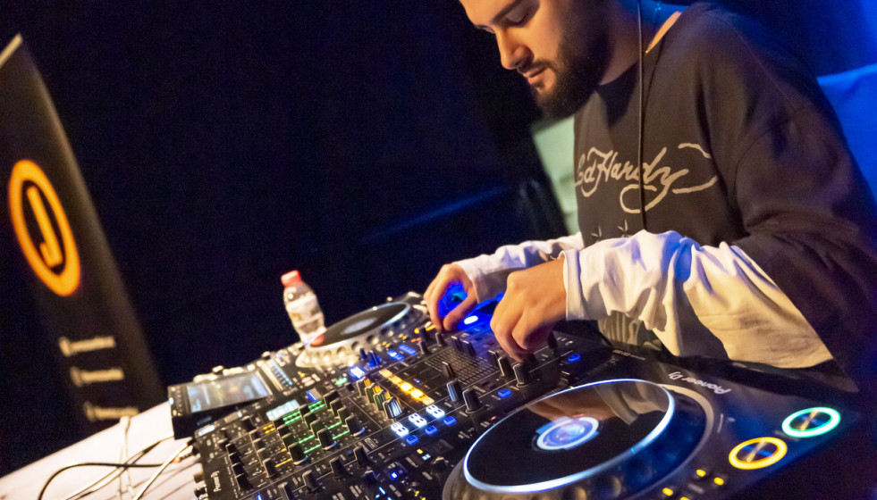 DJ factory Sant Boi Sudor Sudor