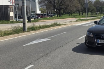 🚗 Localitzem un cotxe robat... engegat, al mig d’un carril de circulació i sense conductorAhir,