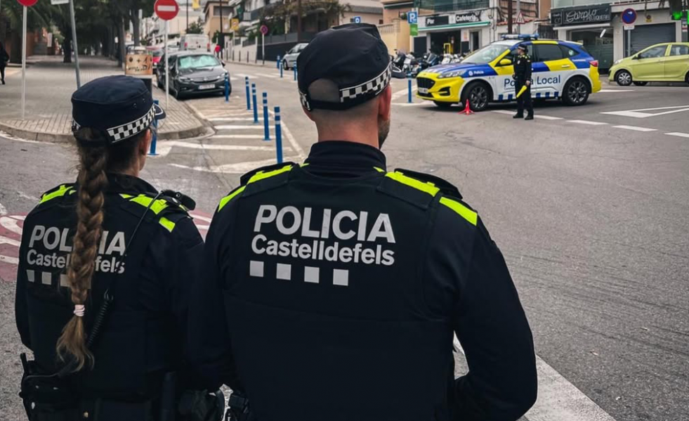📈👮🏻 ♂️ Por tercer año consecutivo, bajan los delitos en CastelldefelsAyer, en la Junta Local