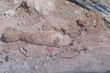 🚧 Troballa d’un artefacte de la Guerra Civil a CastelldefelsAhir, durant les tasques d’excavaci