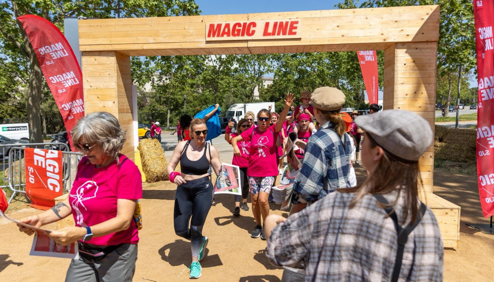 La 13 caminata solidaria Magic Line recauda 350.000 euros para Sant Joan de Déu.