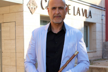 Sergi Busquets amb vara alcaldia  1