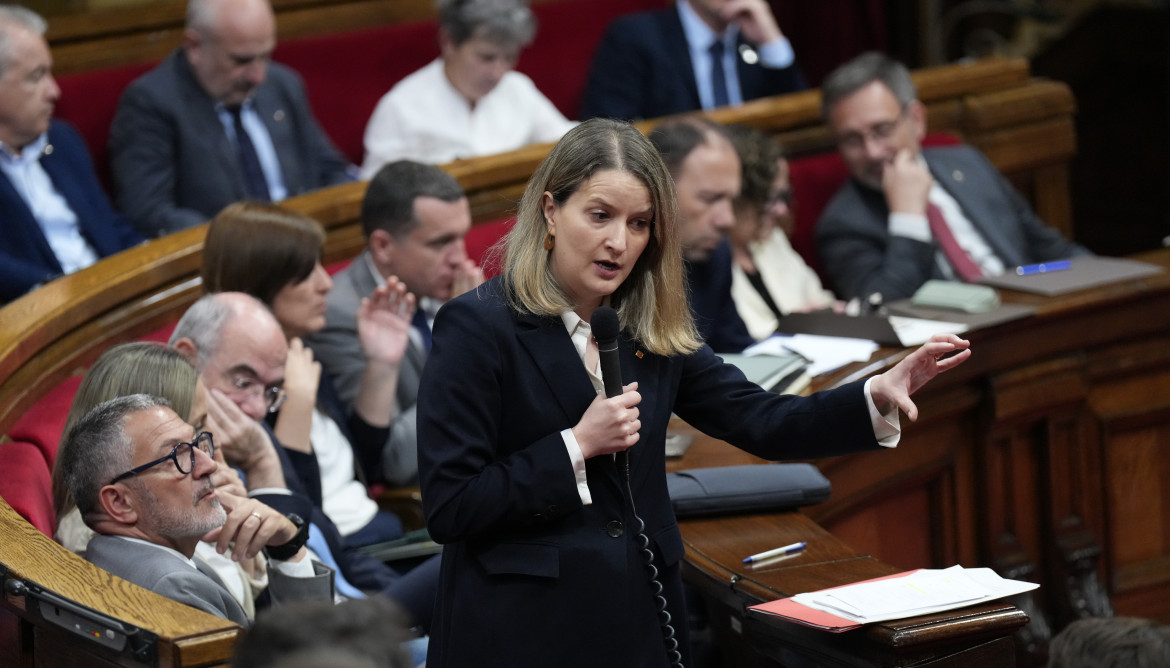 EuropaPress 7482466 consellera derechos sociales monica martinez bravo sesion plenaria